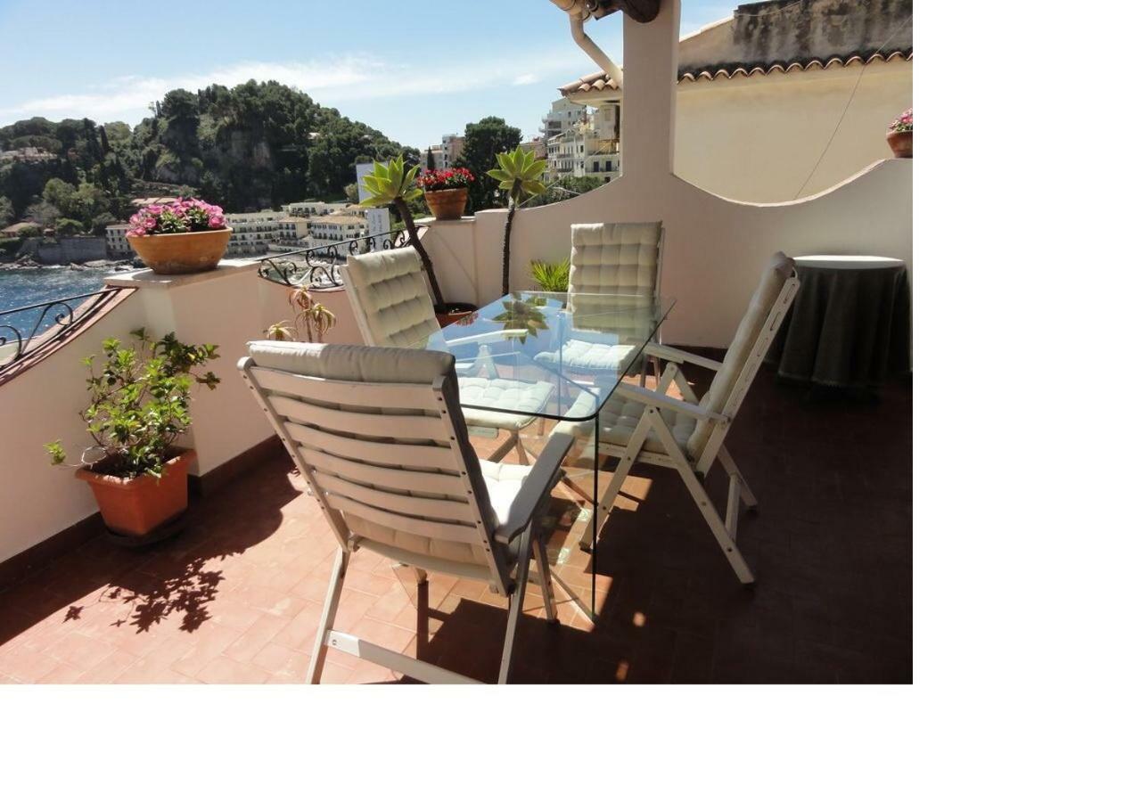 Apartamento La Bomboniera Della Brigata Spendereccia! Taormina Exterior foto